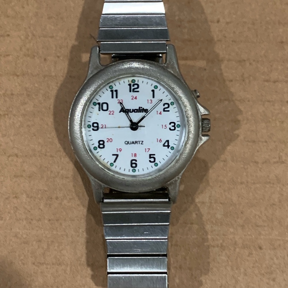 Aqualite Quartz Men’s Wristwatch